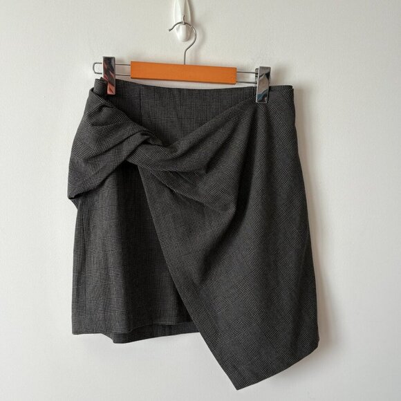 Aritzia Babaton Jethro Faux Twist Wrap Mini Skirt Dark Grey Check Plaid Size 8 - Picture 3 of 7